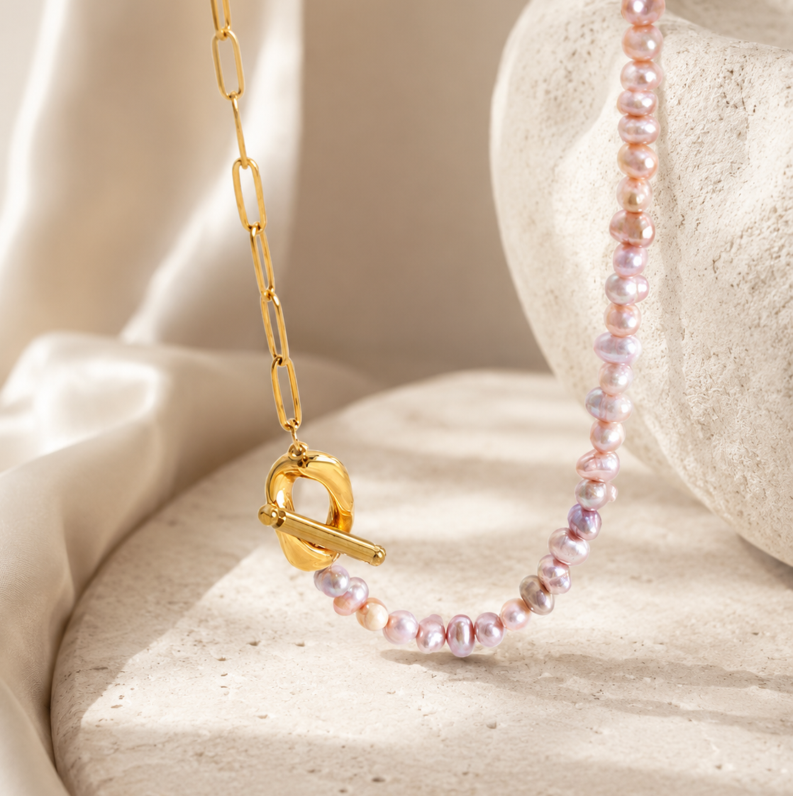 The Lilac Pearl Toggle Necklace